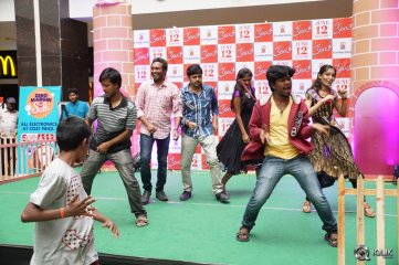 Kerintha Movie Team at Manjeera Mall Kukatpally